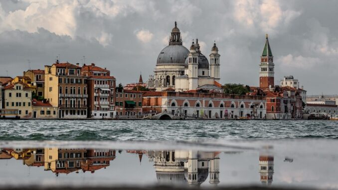 uploaded-image-ceviri-ve-isletme-iletisimi-1697899720229